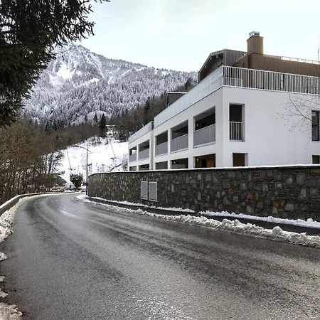 The Bear * Les Houches